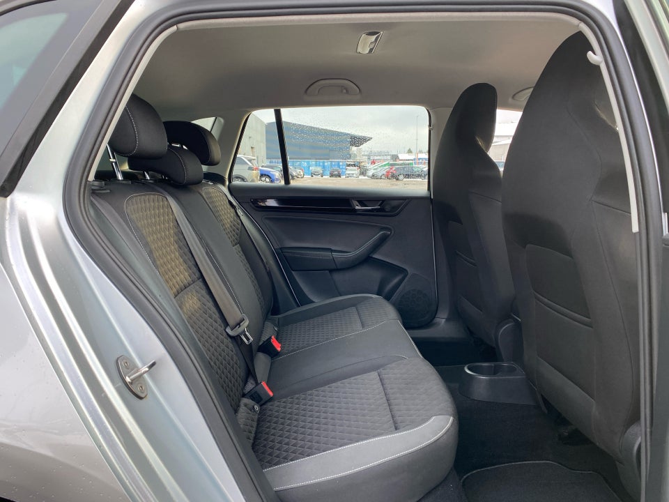 Skoda Rapid 1,0 TSi 110 ICE Spaceback DSG 5d