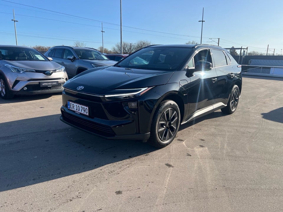 Toyota bZ4X 73 Executive AWD 5d