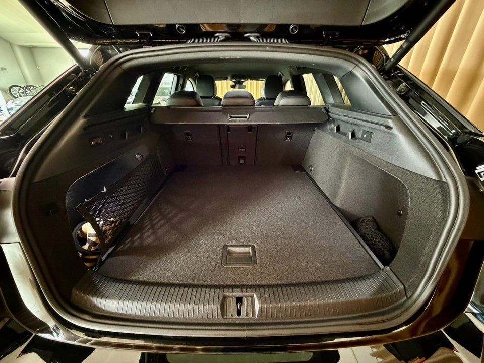 VW ID.7 77 Pro Tourer 5d