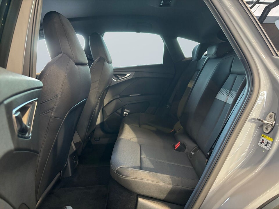 Audi Q4 e-tron 40 S-line Sportback 5d