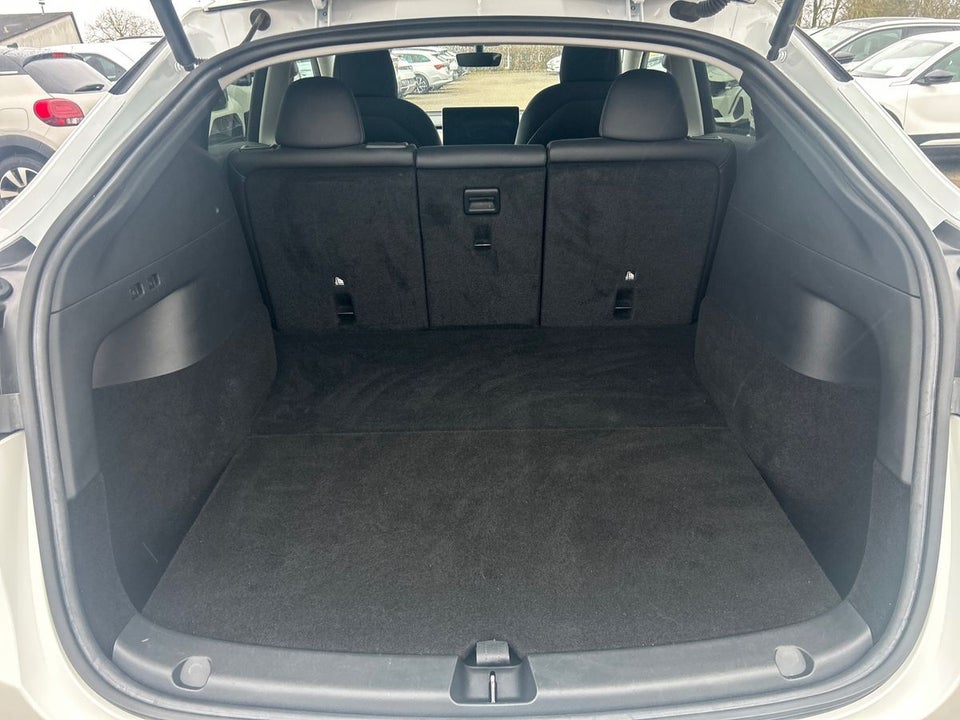 Tesla Model Y Long Range AWD 5d