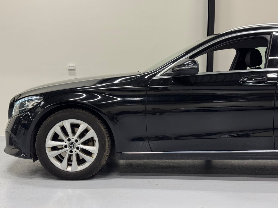 Mercedes C220 d 2,0 Avantgarde stc. aut. 5d