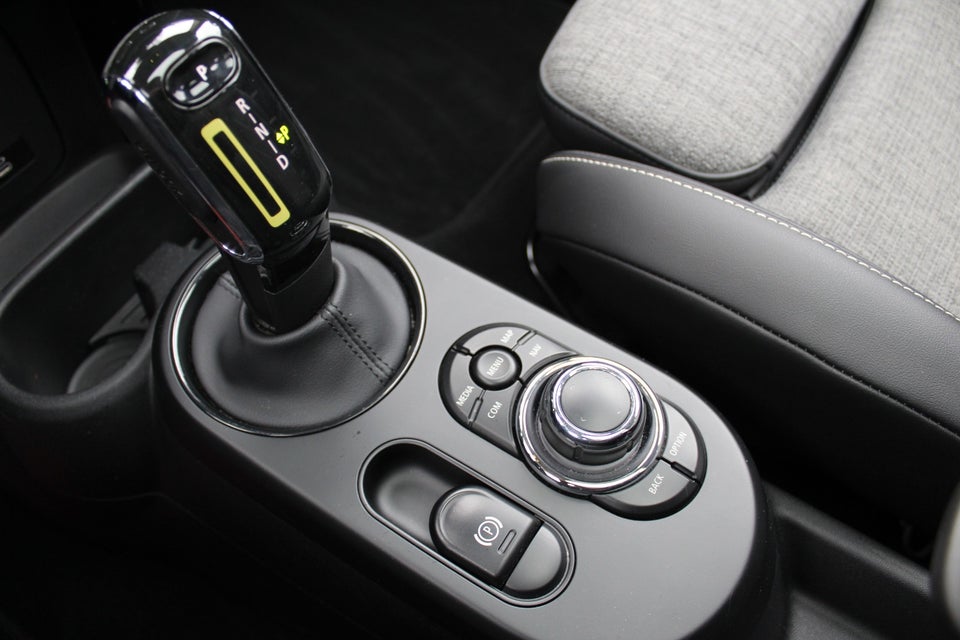 MINI Cooper SE Edition Premium Plus 3d