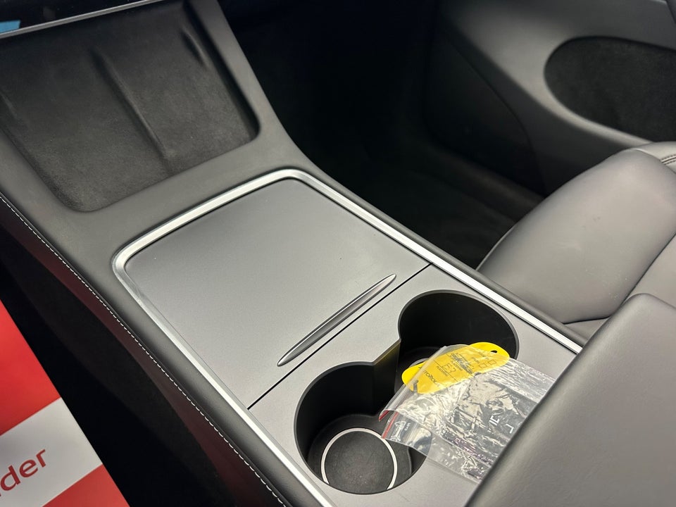 Tesla Model Y RWD 5d