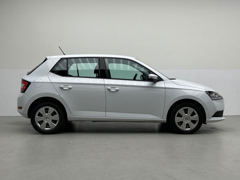 Skoda Fabia 1,0 MPi 60 Ambition 5d