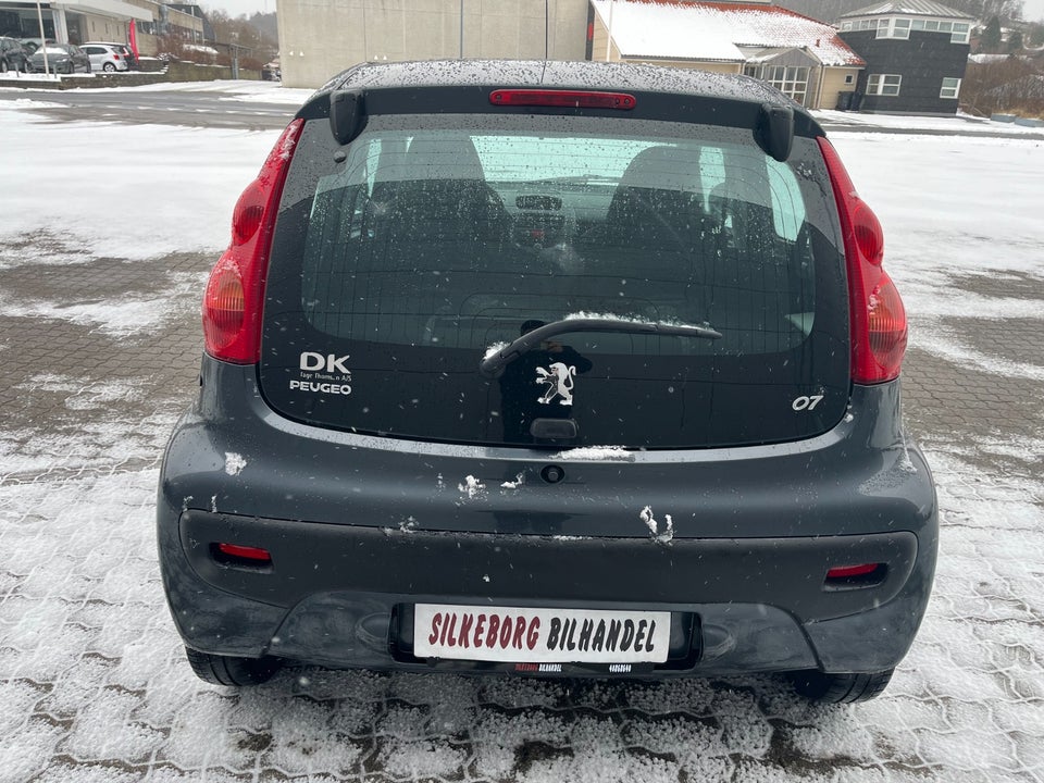 Peugeot 107 1,0 SE 5d
