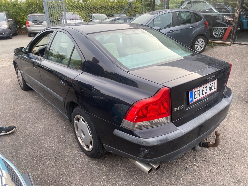Volvo S60 2,4 140 4d