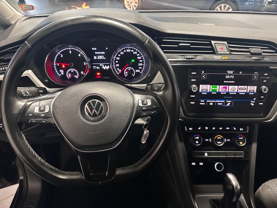 VW Touran 2,0 TDi 150 Comfortline DSG Van 5d