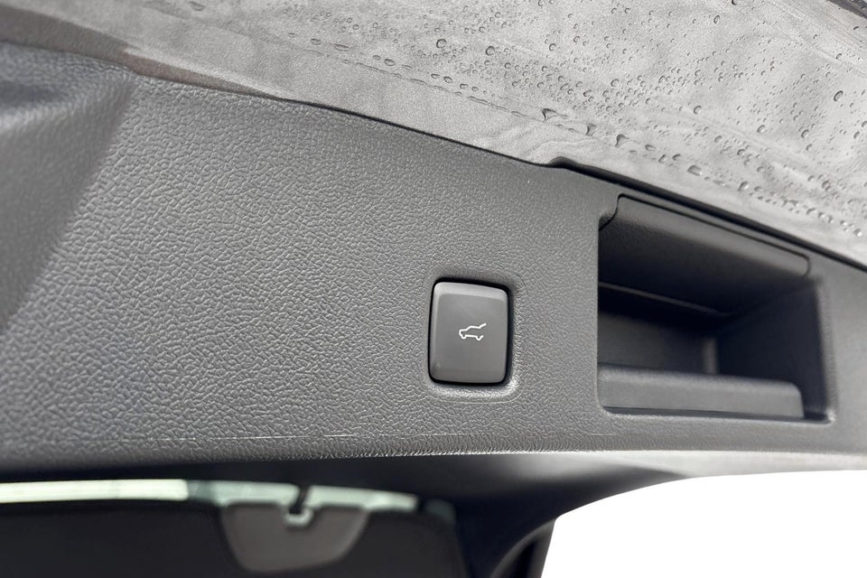 Ford Kuga 2,5 PHEV ST-Line X CVT 5d