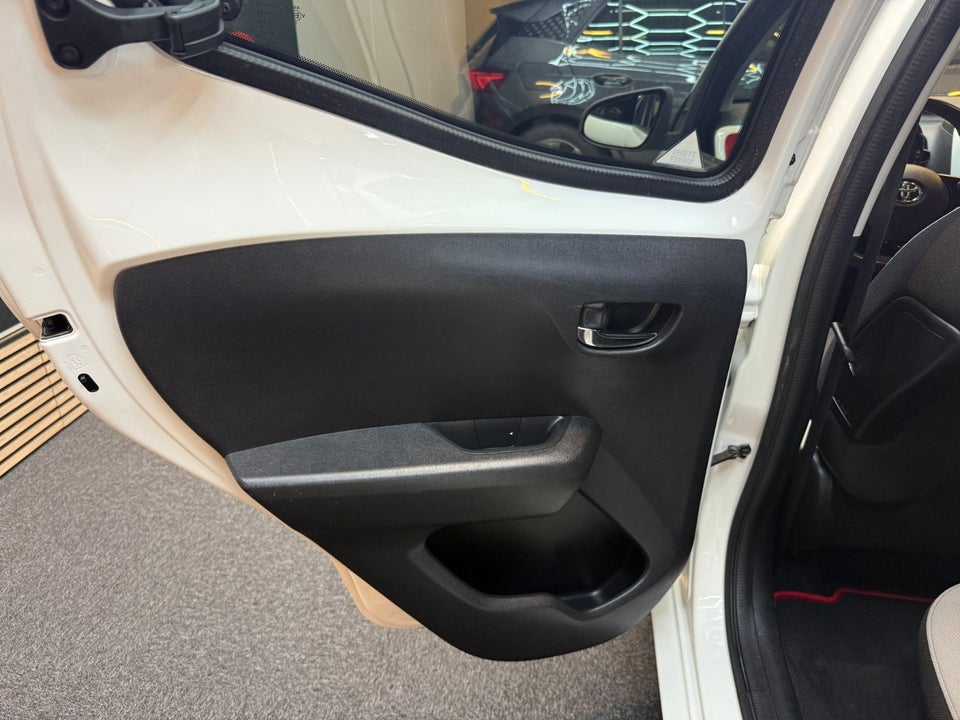 Toyota Aygo 1,0 VVT-i x-change 5d