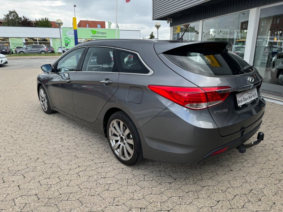 Hyundai i40 1,7 CRDi 115 Premium CW 5d