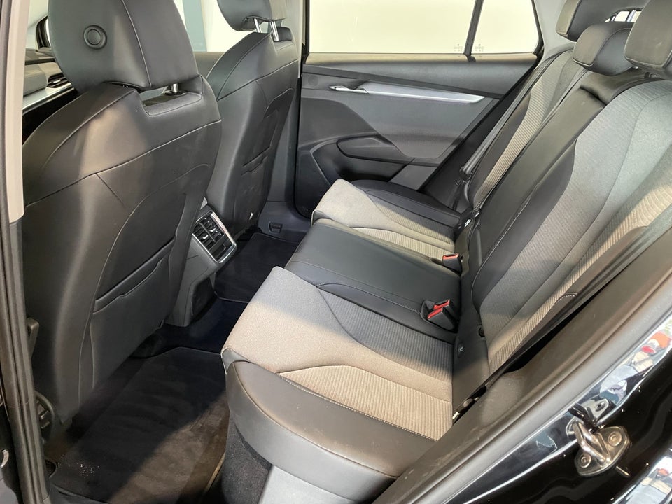 Skoda Enyaq 80 iV Loft 5d