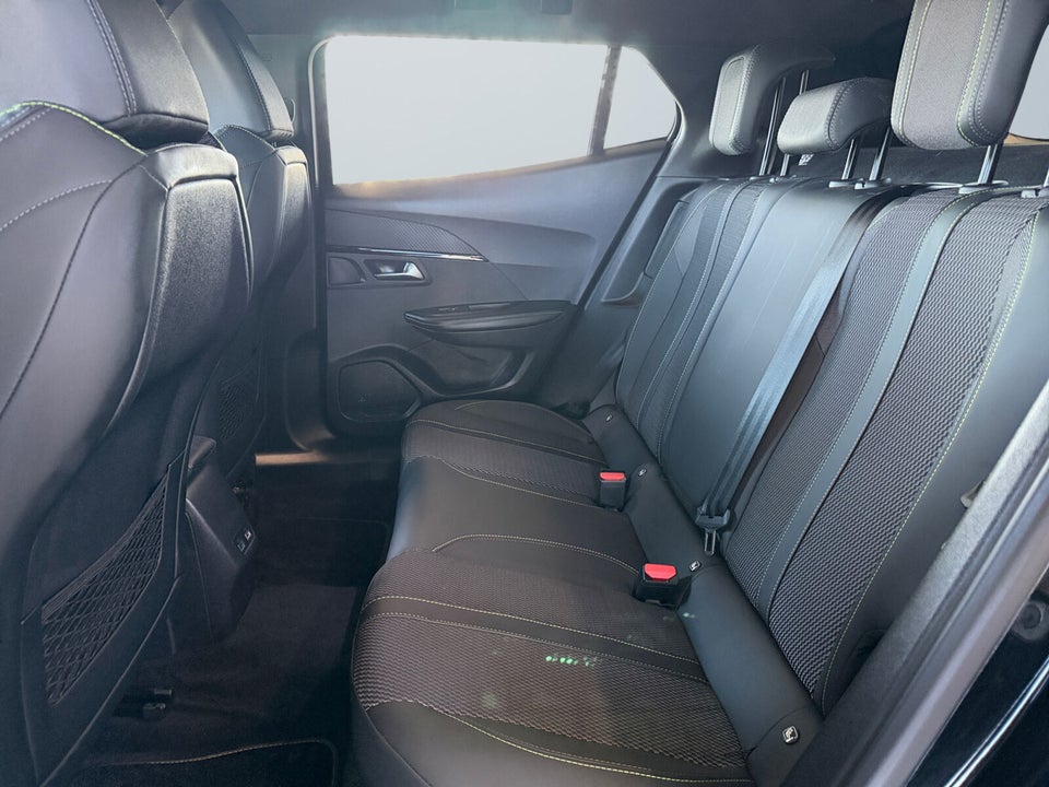 Peugeot e-2008 54 GT 5d