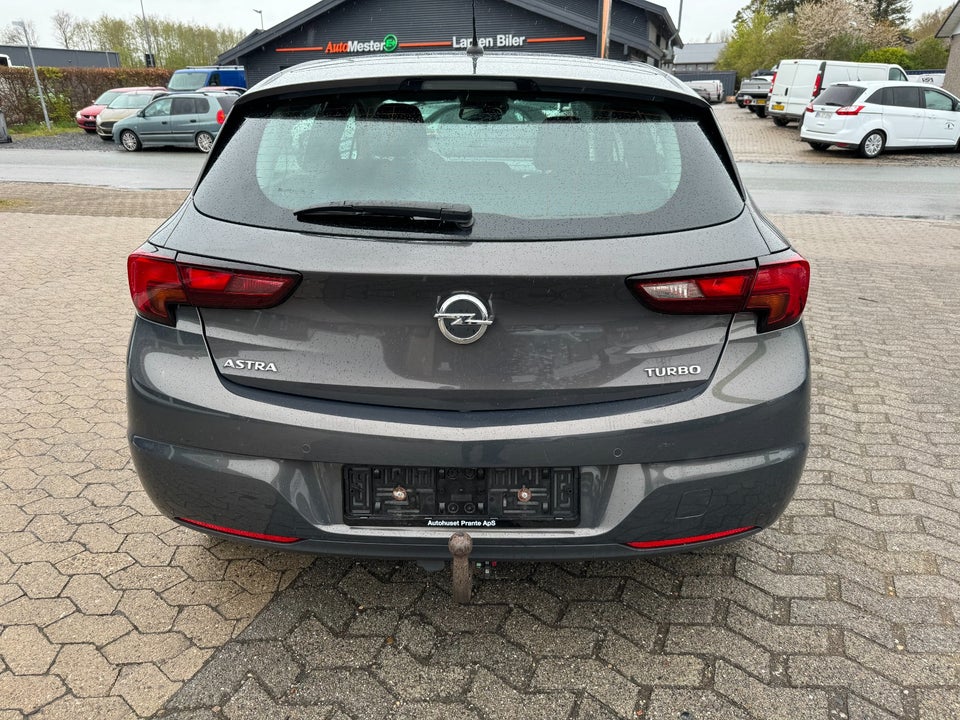 Opel Astra 1,4 T 125 Enjoy 5d