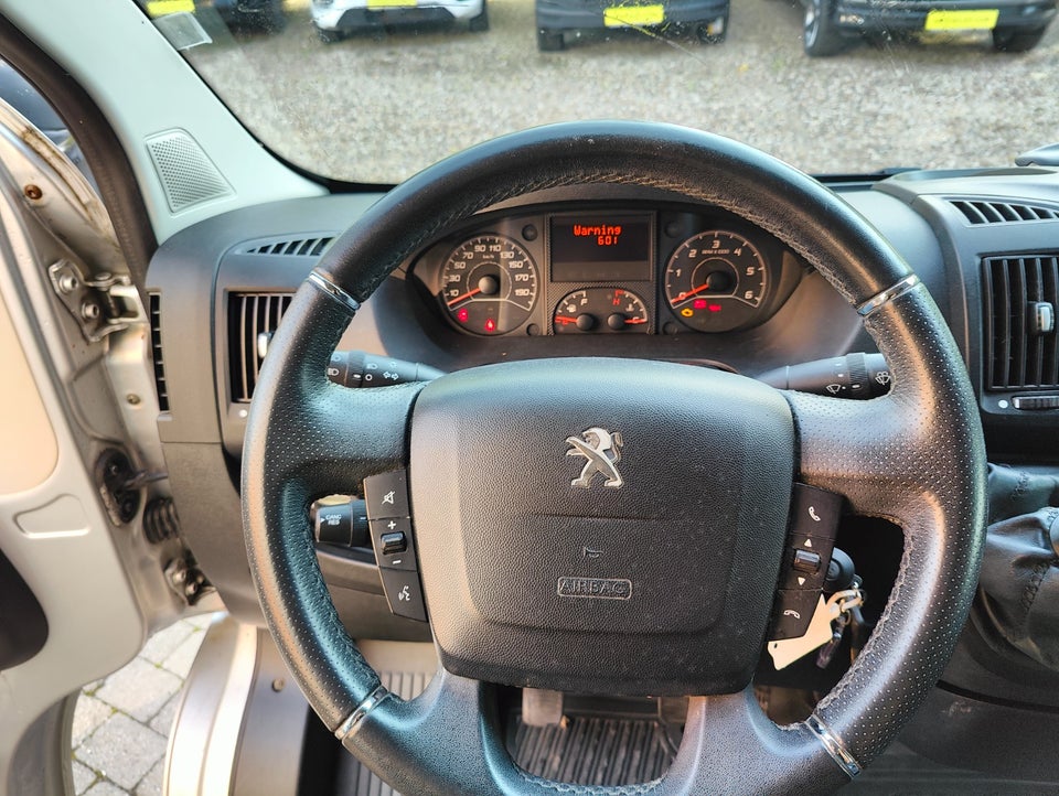 Peugeot Boxer 335 2,0 BlueHDi 163 L2H2 Premium