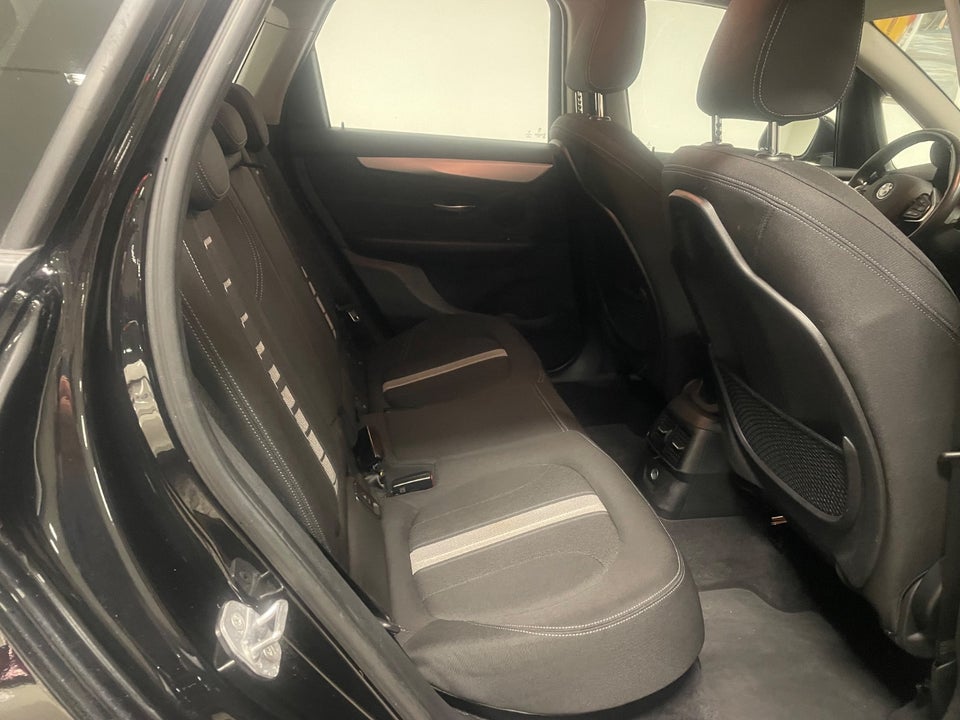 BMW 218i 1,5 Active Tourer Advantage aut. 5d