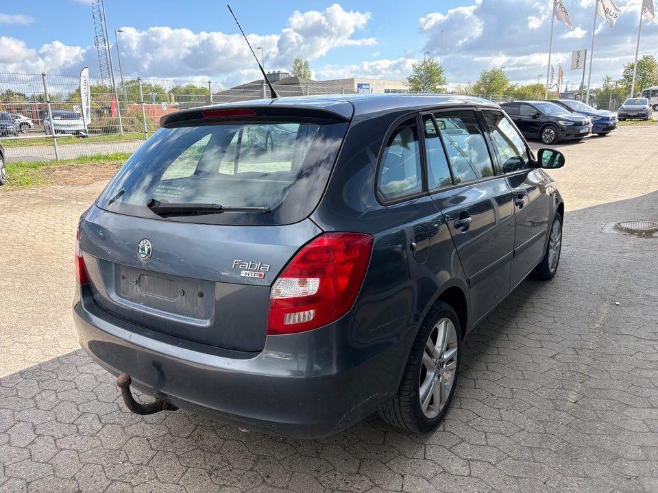 Skoda Fabia 1,2 12V Ambiente Combi 5d