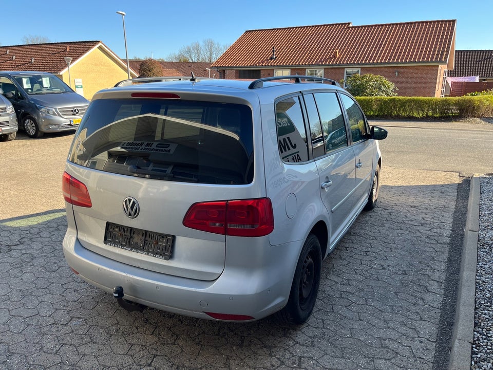 VW Touran 1,6 TDi 105 Comfortline DSG BM Van 5d