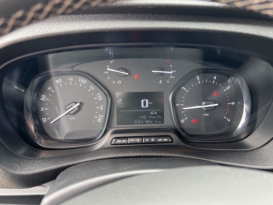 Toyota ProAce 2,0 D 144 Long Comfort Master 4d