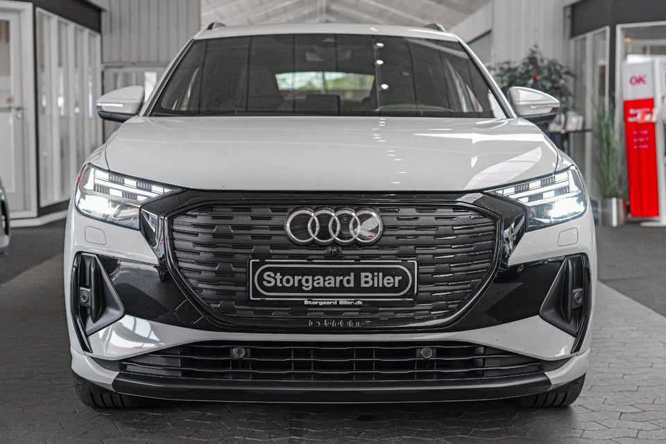 Audi Q4 e-tron 45 S-line quattro 5d