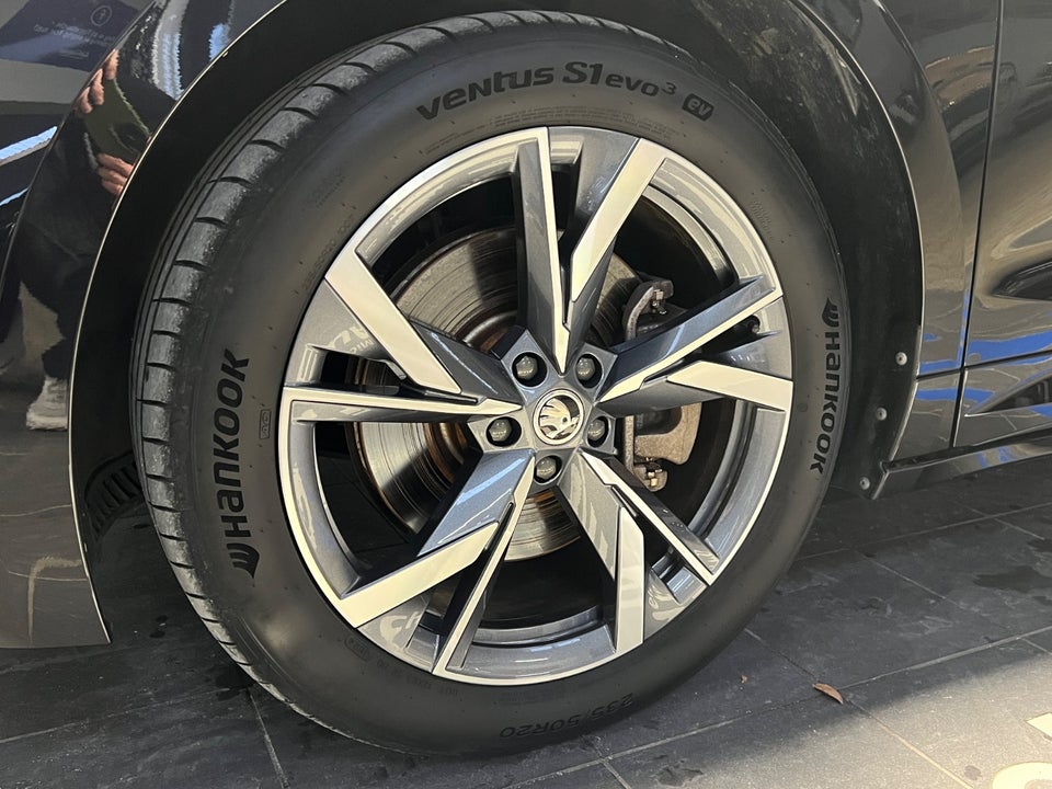 Skoda Enyaq 85 iV Sportline 5d