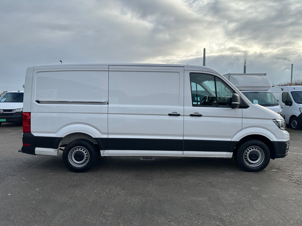 VW Crafter 35 2,0 TDi 140 Kassevogn L3H2 aut.