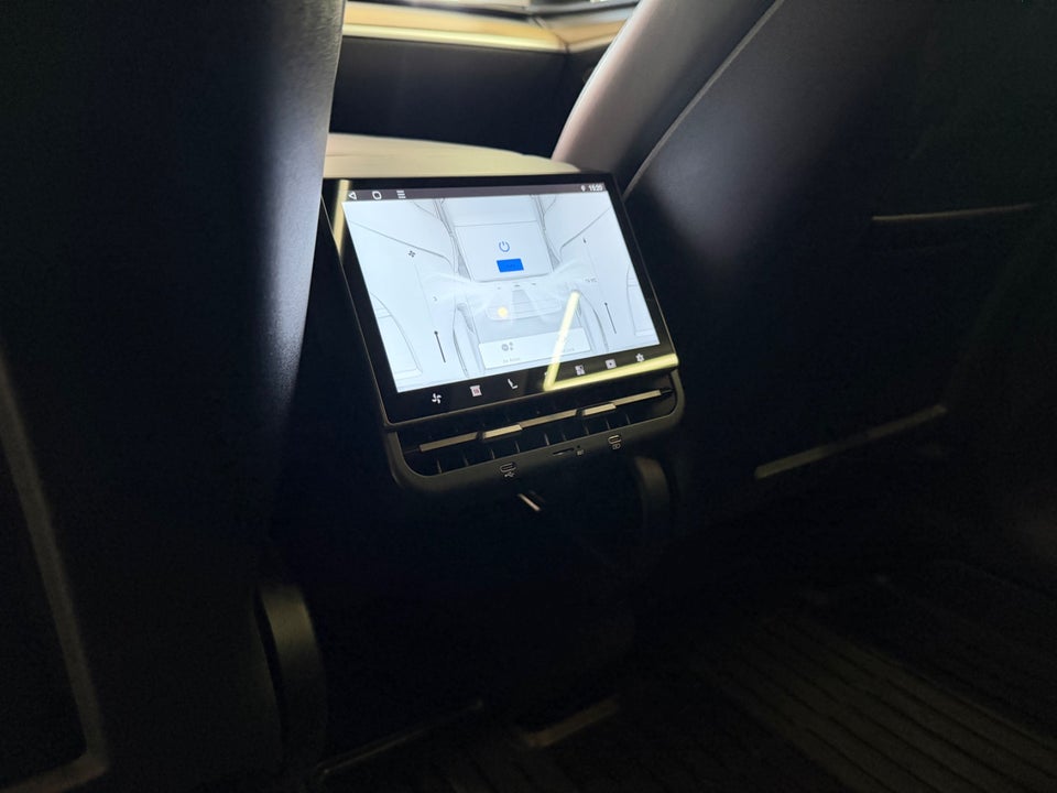 Tesla Model Y RWD 5d