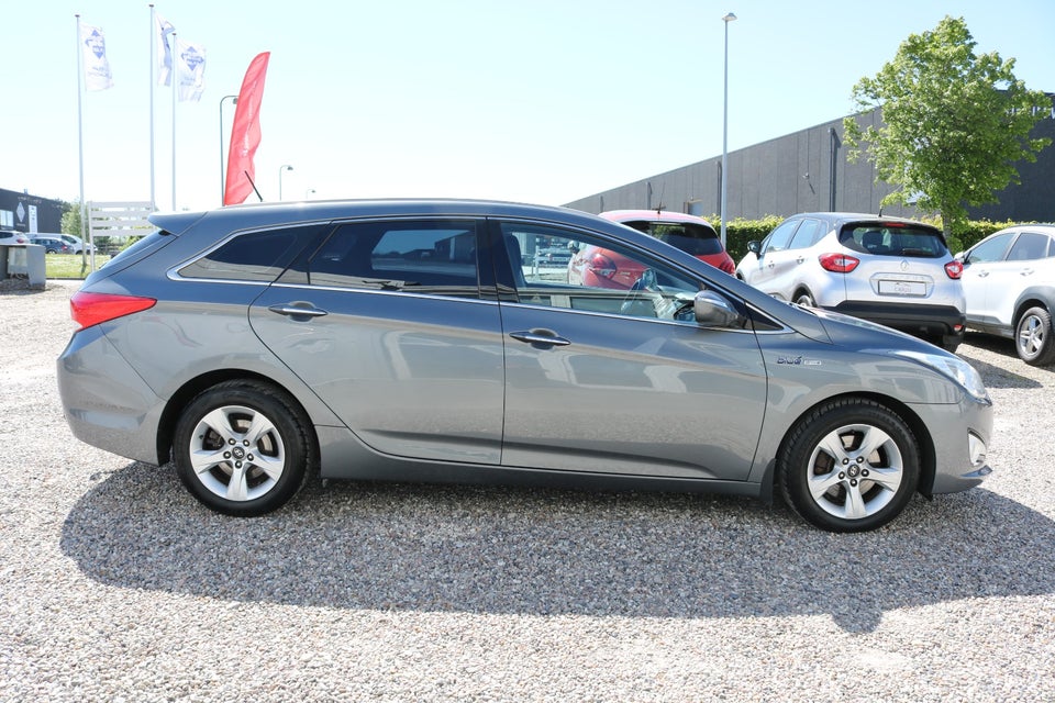 Hyundai i40 1,7 CRDi 136 Premium CW 5d