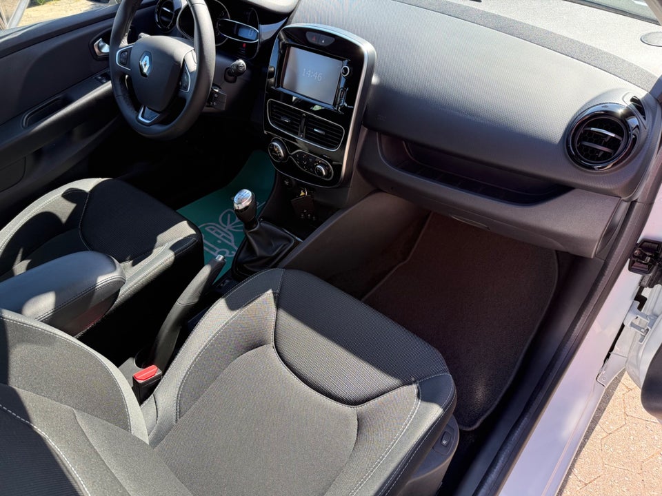 Renault Clio IV 1,5 dCi 90 Limited Sport Tourer 5d