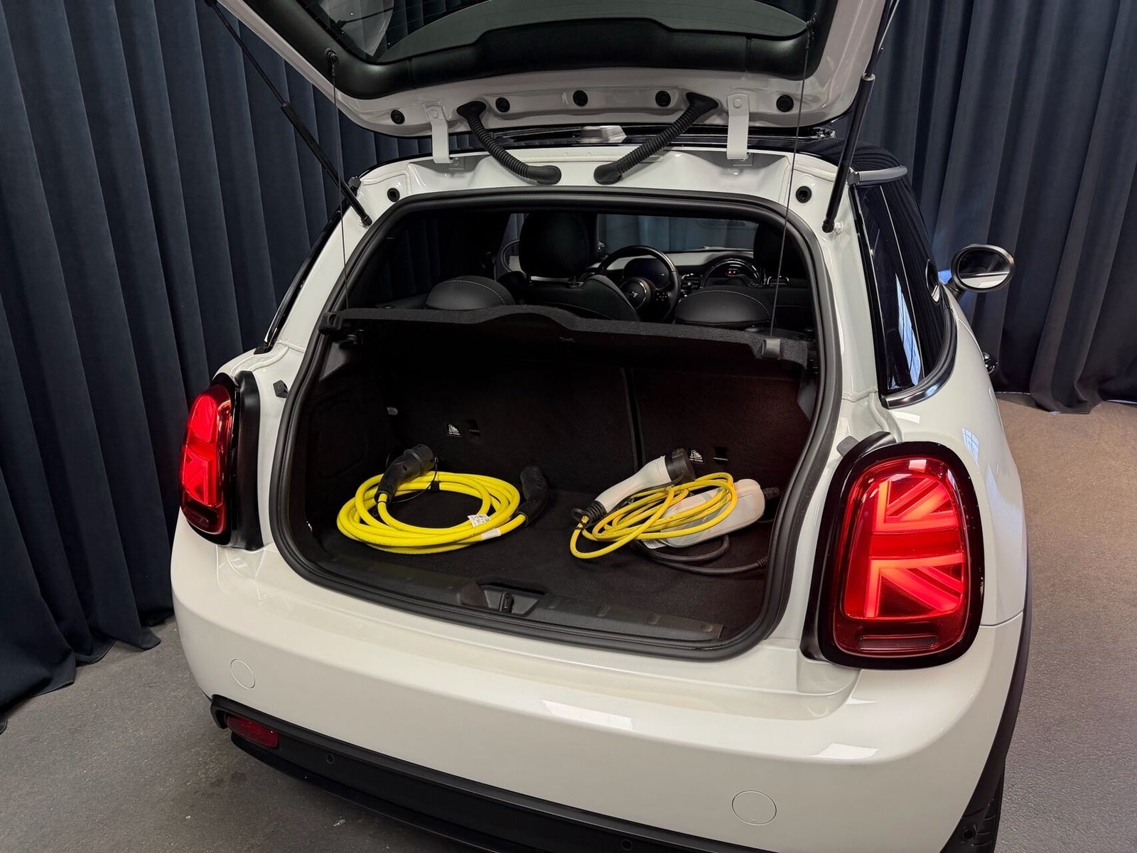 MINI Cooper SE Edition Premium Plus 3d