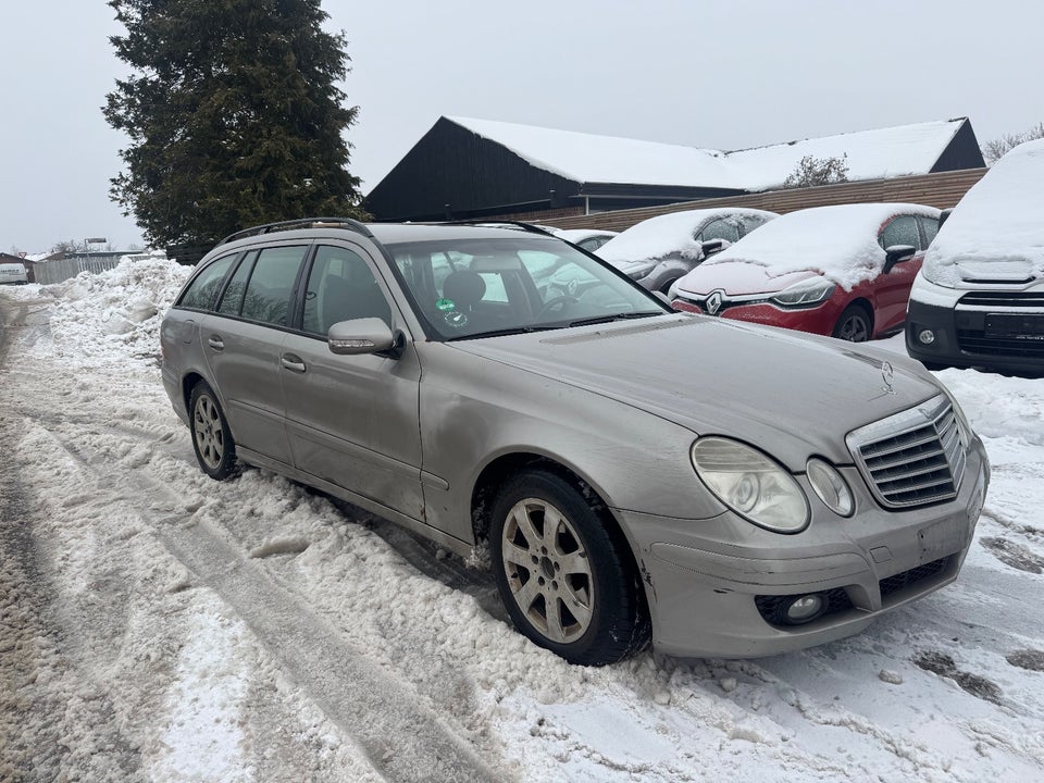 Mercedes E220 2,2 CDi Avantgarde stc. aut. 5d