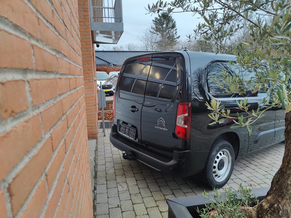 Citroën Berlingo 1,5 BlueHDi 130 L2 ProffLine+ EAT8 Van