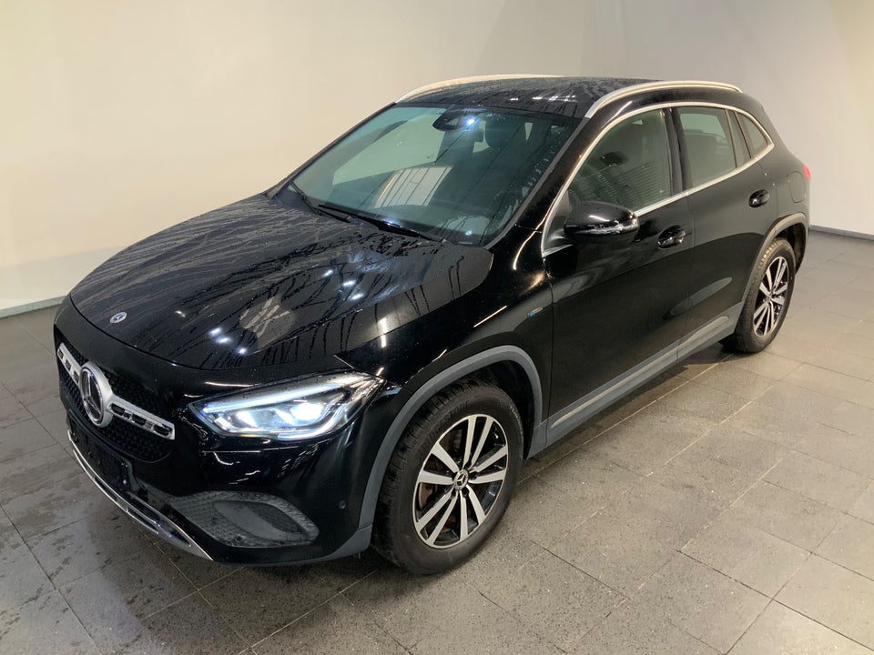 Mercedes GLA250 e 1,3 Progressive aut. 5d