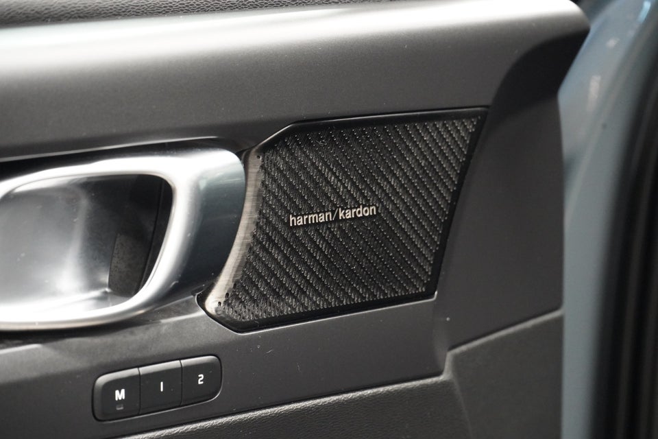 Volvo XC40 P6 ReCharge Pro 5d
