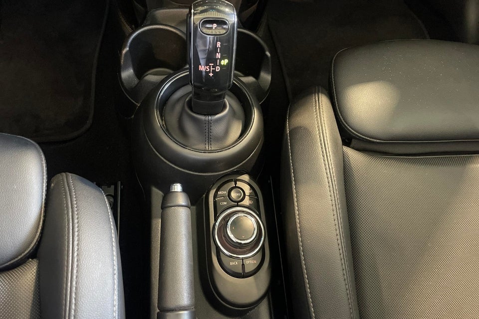 MINI Cooper 1,5 Essential Cabriolet aut. 2d