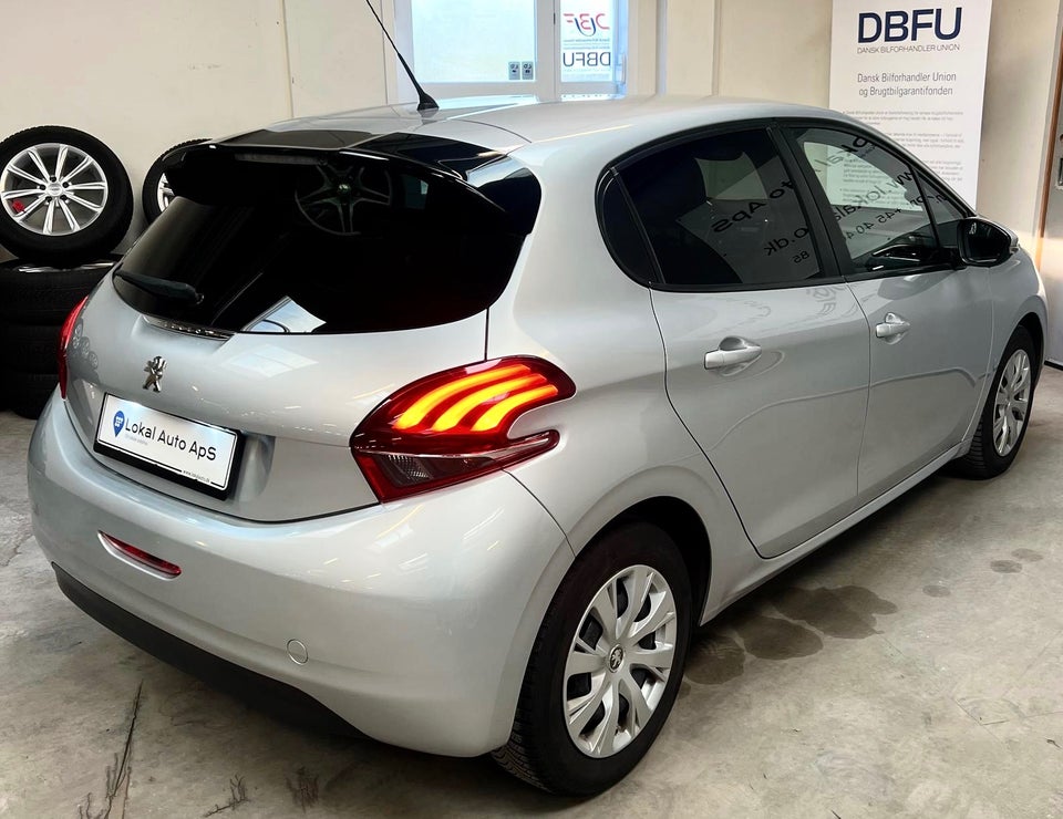 Peugeot 208 1,6 BlueHDi 75 Active 5d