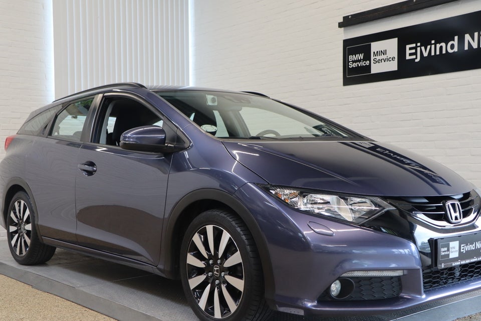 Honda Civic 1,8 i-VTEC Comfort Tourer aut. 5d