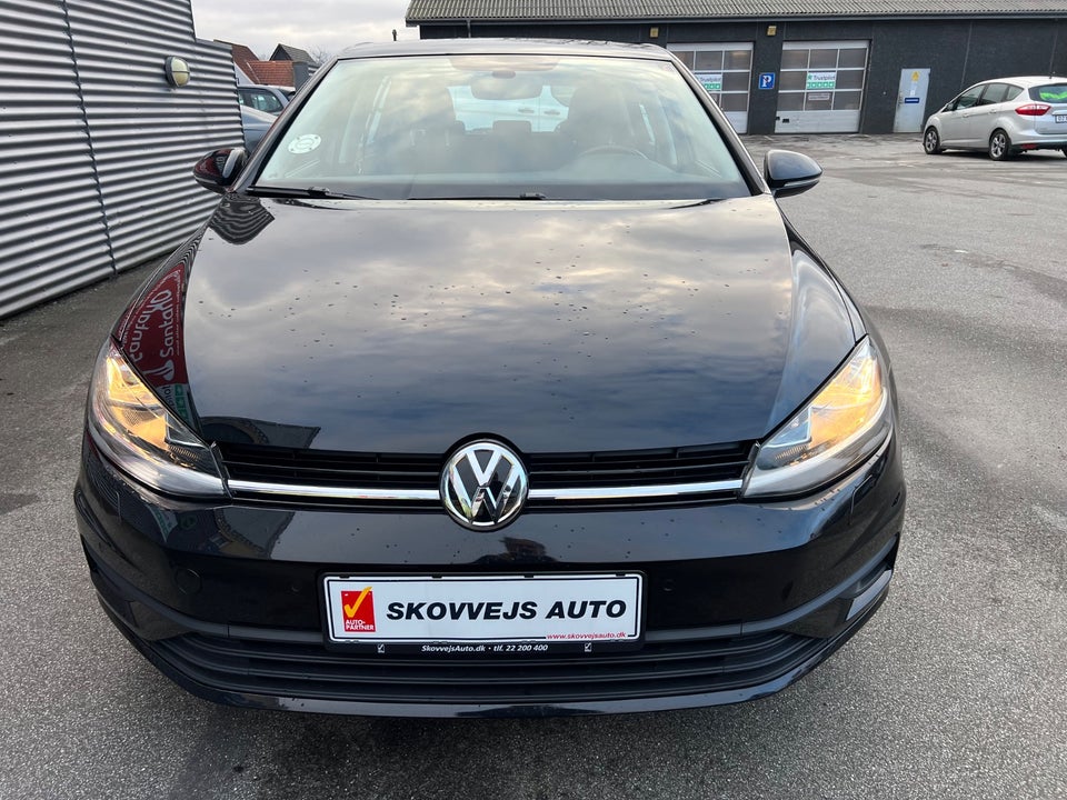 VW Golf VII 1,0 TSi 85 Trendline 5d