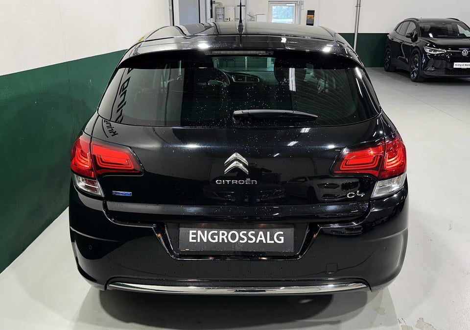 Citroën C4 1,6 BlueHDi 120 Feel Complet EAT6 5d