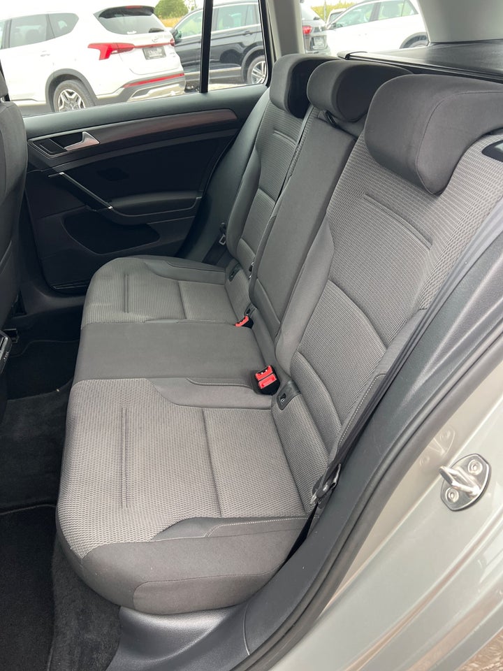 VW Golf VII 1,5 TSi 130 Comfortline Variant DSG 5d