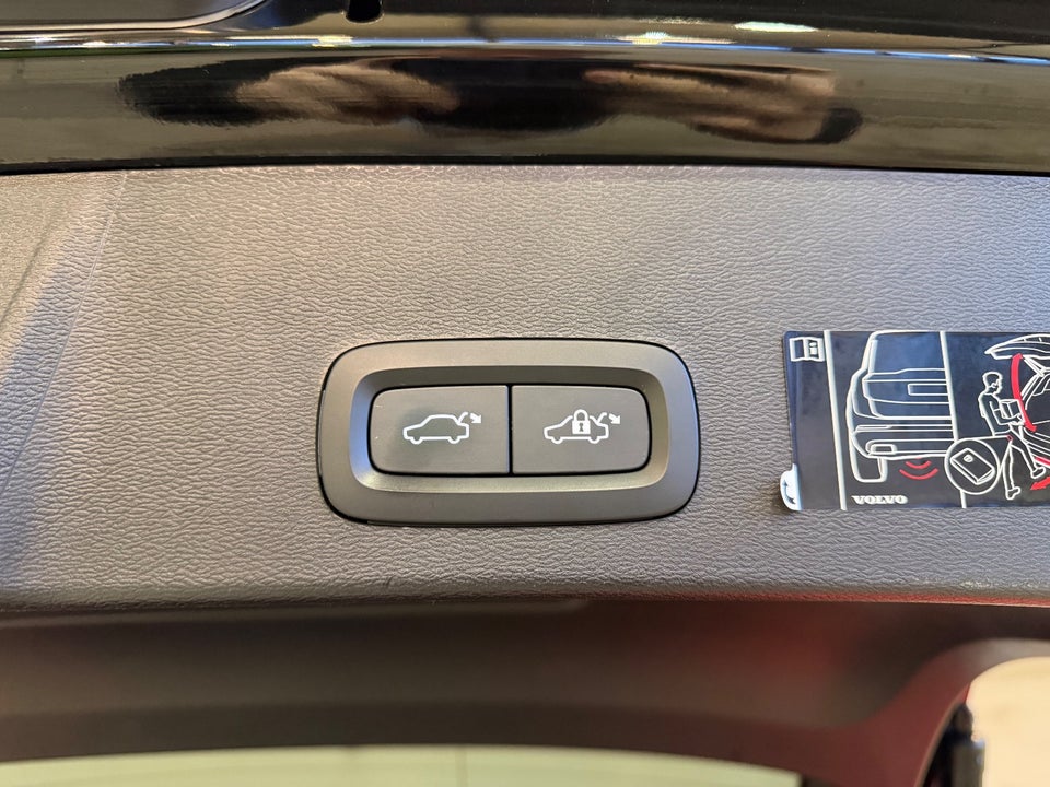 Volvo XC40 1,5 T4 ReCharge R-Design aut. 5d