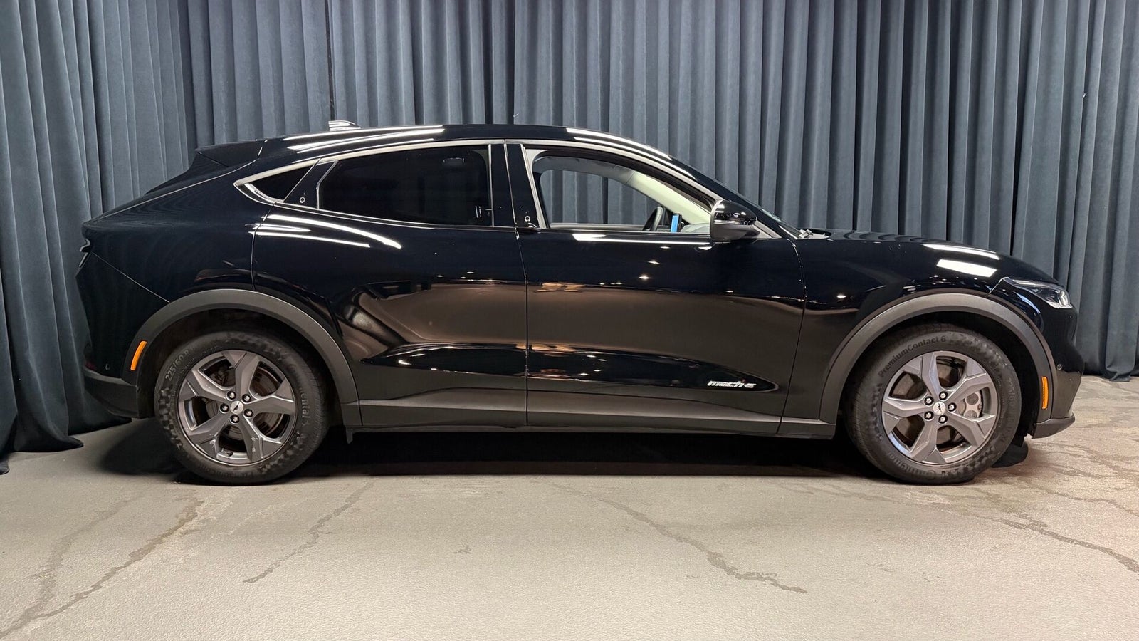 Ford Mustang Mach-E 68 Standard Range 5d