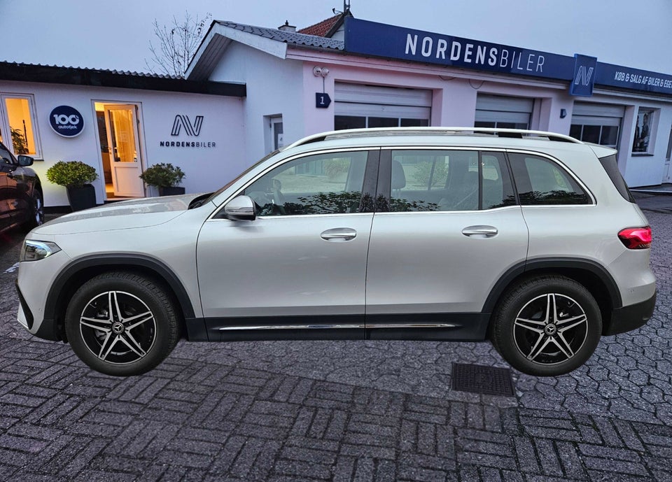 Mercedes EQB250 AMG Line 5d