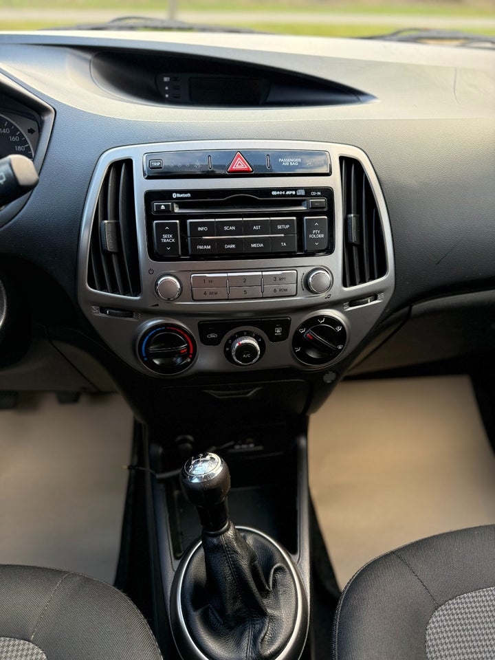 Hyundai i20 1,25 Classic XTR 5d
