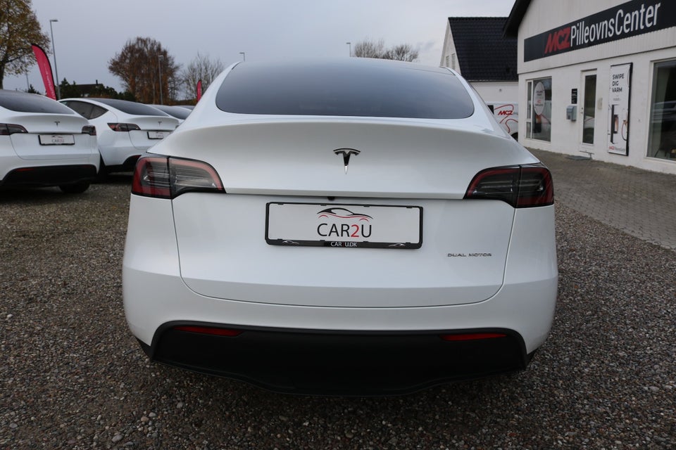 Tesla Model Y Long Range AWD 5d