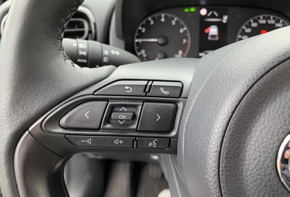 Toyota Yaris 1,5 Active Tech+ 5d