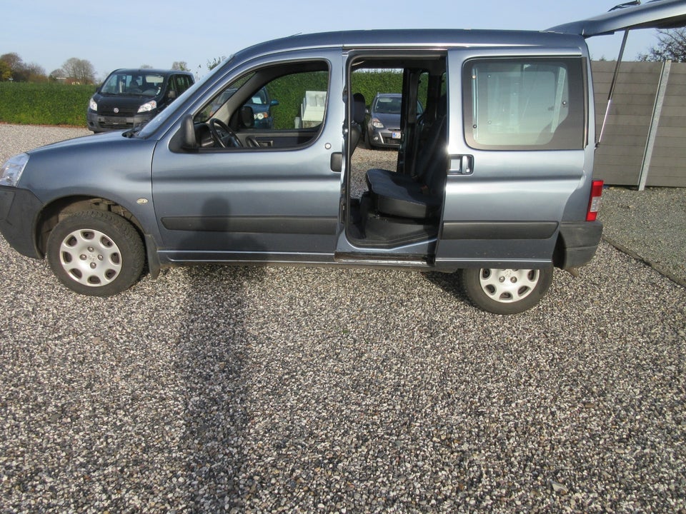 Peugeot Partner 1,4 XR Combi 5 5d