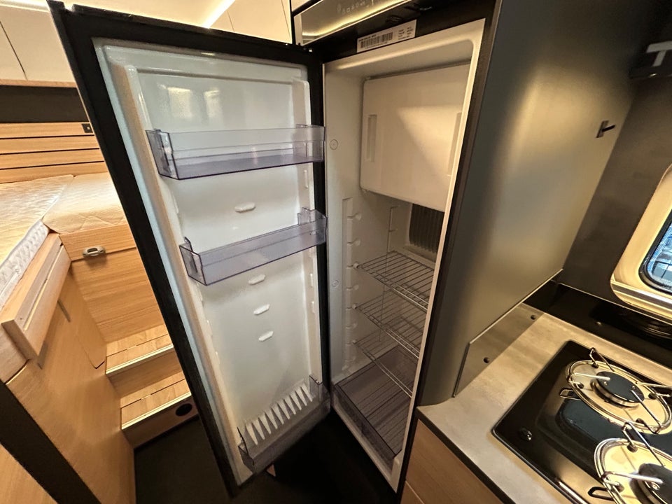 Hobby Optima De Luxe T75 HGE 2,2 aut. 2d