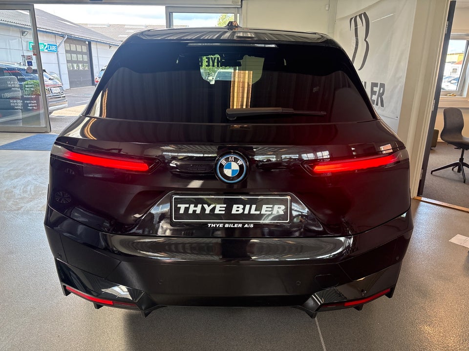 BMW iX xDrive40 Sport 5d