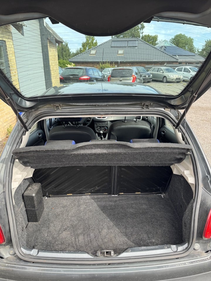 Peugeot 206+ 1,4 HDi 68 Active 5d